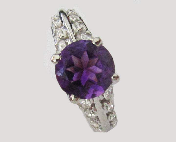 Gold ring Amethyst Ring Engagement Ring Purple color 18K White Gold  set with 0.88 ct. VS Diamonds