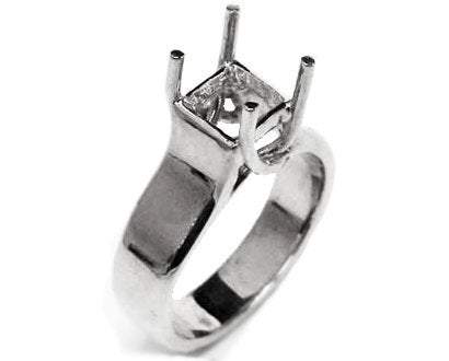 Gold ring Solitaire ring setting Engagement Ring Solitaire Ring in Solid 18K White Gold for Princess cut Radiant cut or Asscher cut stone - Lianne Jewelry