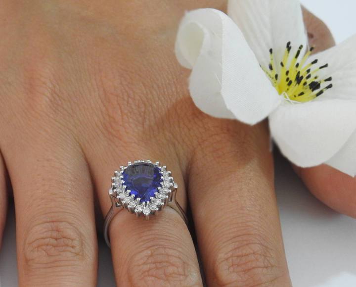 14K Tanzanite Engagement Ring, Pear shape Purple Gemstone surrounded with Diamonds