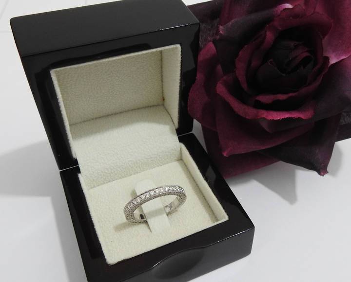 18K White gold Diamond Wedding Band, Eternity Ring, Wedding Gift 115 Diamonds E-F/VVS