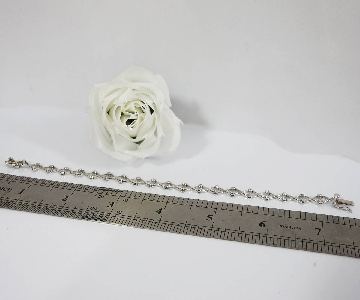 Diamond Bracelet Twist Infinity Bracelet Link Bracelet Diamond Bracelet 18K White gold  8.20 Grams  18 cm, 7.2