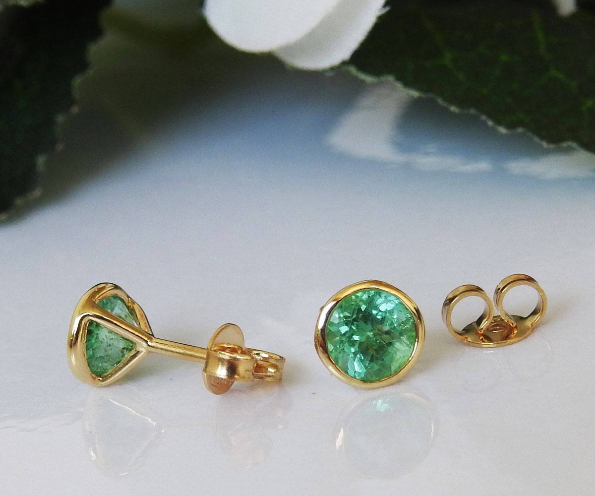 Solid Gold Round Emerald Studs Bezel set 6.5mm, Natural Emeralds Earrings, Super Green Sparkle