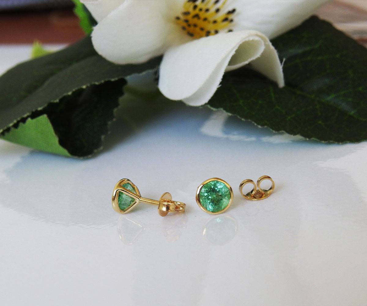 Solid Gold Round Emerald Studs Bezel set 6.5mm, Natural Emeralds Earrings, Super Green Sparkle