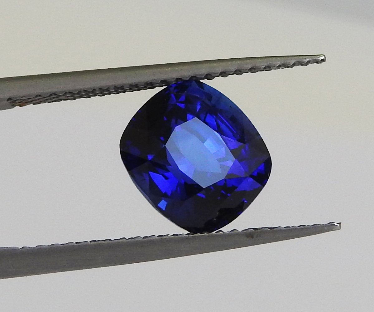 Sapphire Fine Quality Gemstone Certified by GRS 3.51 ct Blue Gemstone Natural Gem Cushion Shape for Genuine Sapphire Pendant Sapphire Ring