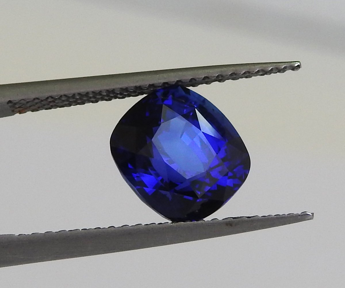 Sapphire Fine Quality Gemstone Certified by GRS 3.51 ct Blue Gemstone Natural Gem Cushion Shape for Genuine Sapphire Pendant Sapphire Ring