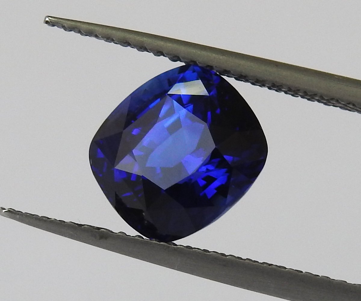 Sapphire Fine Quality Gemstone Certified by GRS 3.51 ct Blue Gemstone Natural Gem Cushion Shape for Genuine Sapphire Pendant Sapphire Ring