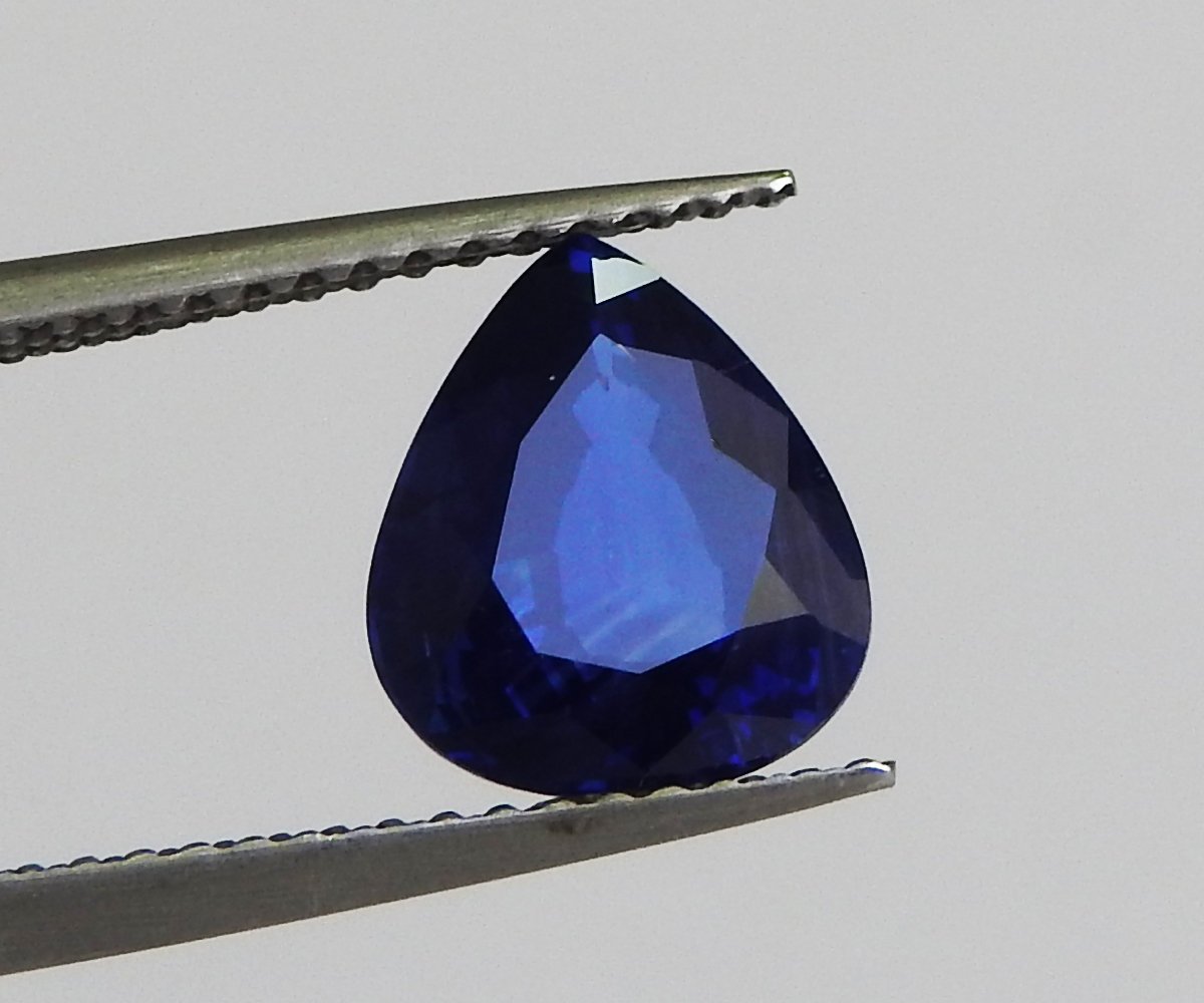 Pear Sapphire For Pear Engagement Ring Blue Sapphire Ring Pear cut Certified by GIA Not Heated Blue Gemstone for Gemstone Collectors