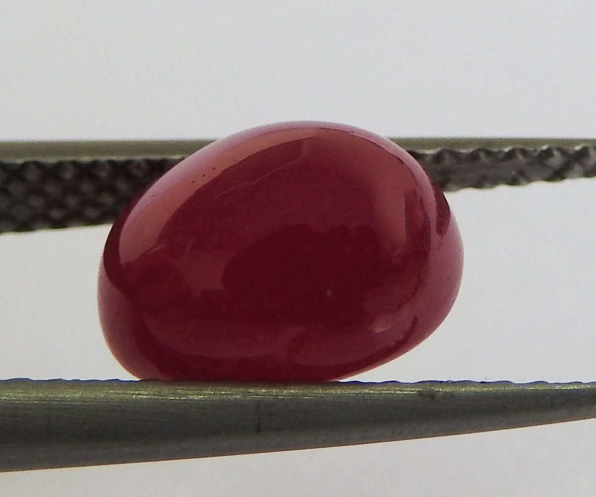 Ruby Cabochon Red Gemstones Oval cut 4 carat for Unique Ruby Engagement Ring Certified by GIA Genuine Ruby for Gemstone Collectors Christmas
