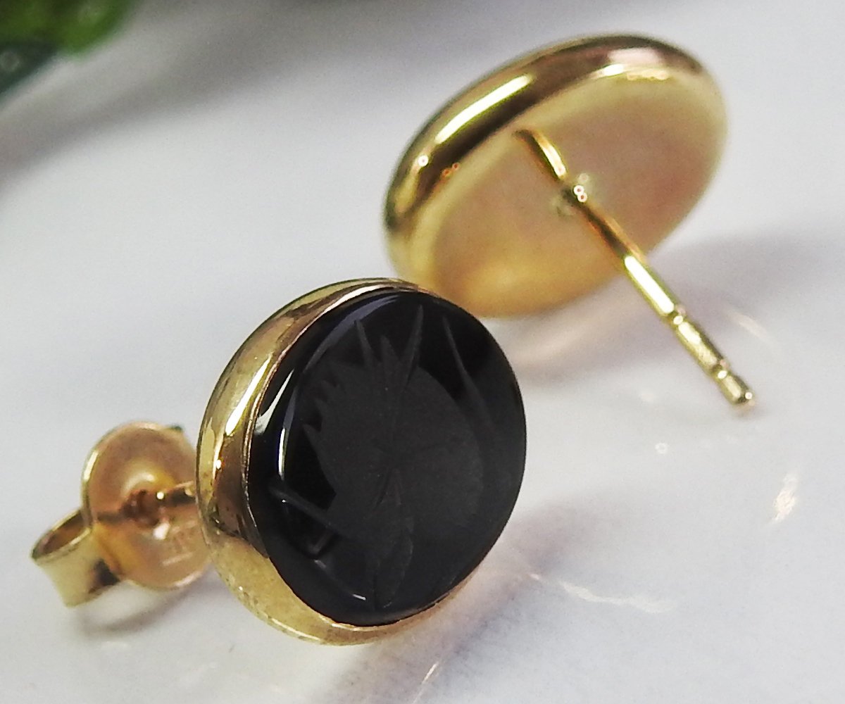14K Stud Earrings Black Earrings Onyx Earrings Oval Intaglio Girls Earrings Birthday gift Earrings Gothic Earrings 8x6mm
