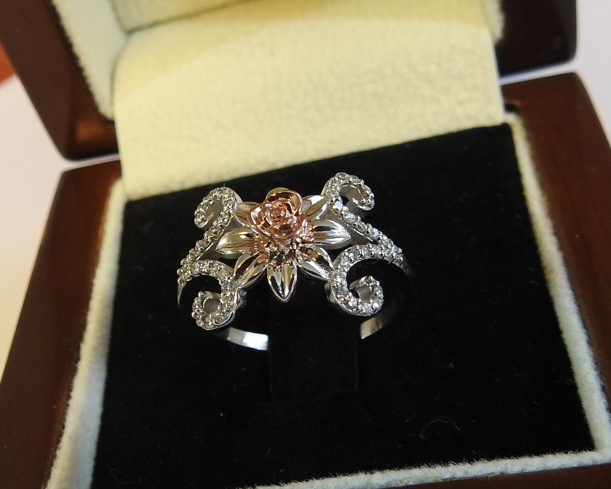 Curved Flower Leaf Ring Two Tone Rose & White Gold