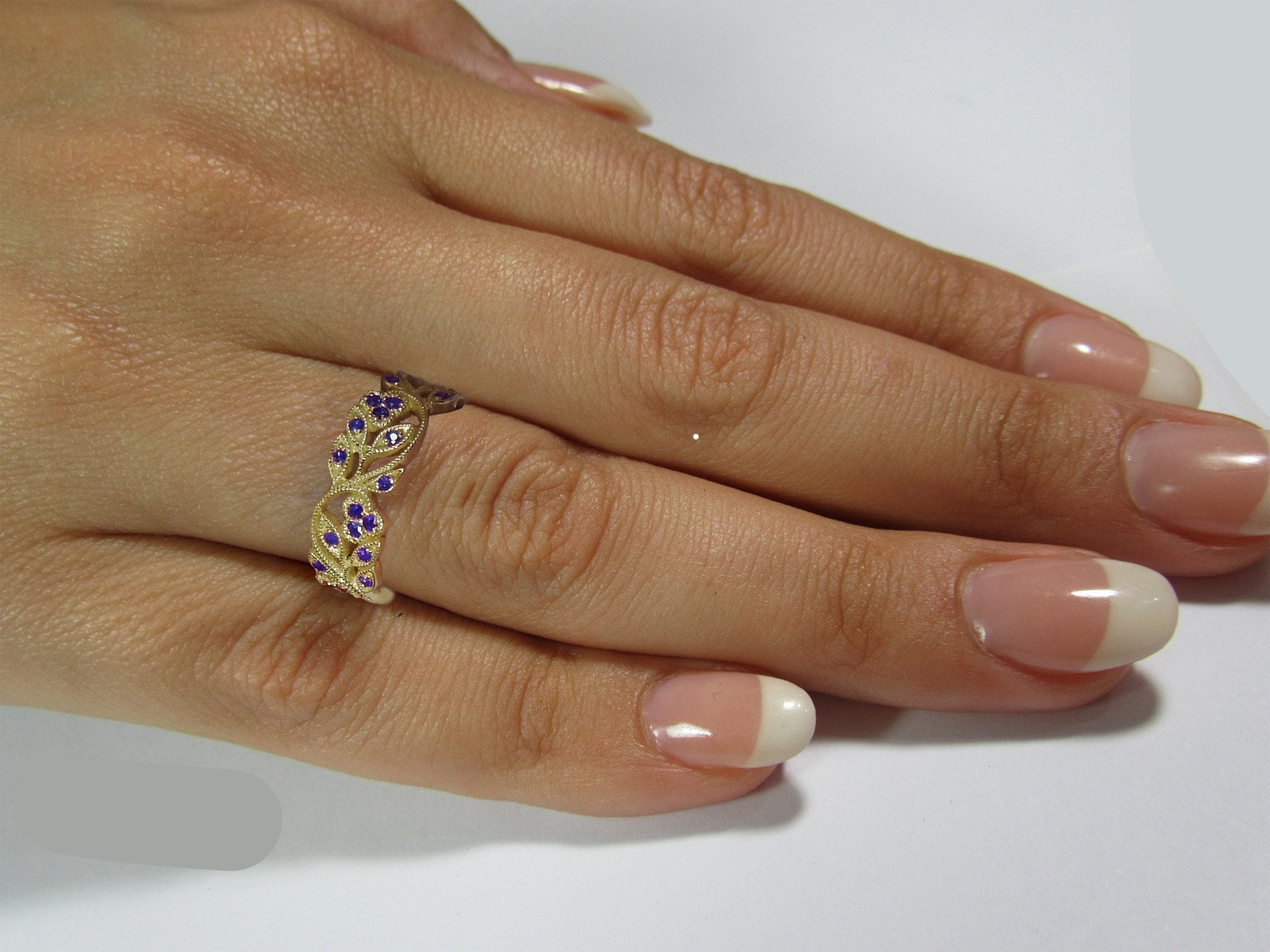18K Rose gold Leaves Band with 42 Sapphires Filigree Ring Milgrain Twig Ring